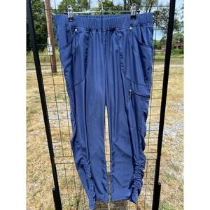 ✨Beyond Scrub Pants Women's Size Medium Petite Navy Blue Nurse Doctor Healthcare